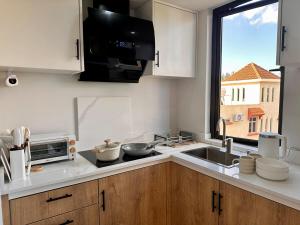 Sunkissed Haven - Coastal Escape