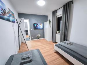 ALFA Stuttgart Apartment 4 Zimmer 4BR TV WIFI WM nahe Wasen & Daimler l 7Beds I 8 people I Kitchen l Bathroom l Eigene Küche und Bad AS125A2