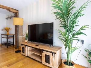 Balcón, luminoso, casco viejo, junto al ayuntamiento