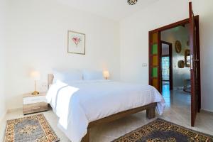 LEden dElynia Villa de Luxe avec piscine et front de mer