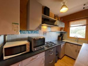 Appartement avec SUPERBE VUE MER et terrasse, à 100m plages à TREGASTEL - Ref 97