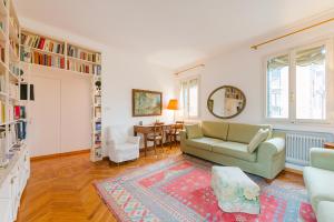 Suite Terrace with Canal View - 5 min from Accademia Bridge