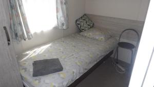 Cosy 3 Bedroom Lodge at Avonvale Holiday Park