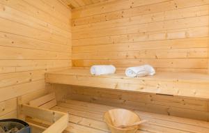 Villa Tre Colonne for 10 persons in Central Istria with 60 m2 private pool, mini golf & sauna