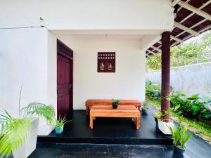 The White Villa