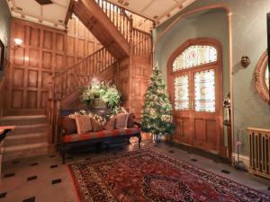 Summerlands Hall Gothic Apartment