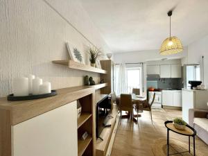 Yvonne Beach Apartment by Refugio