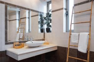 Varkiza Escape Residence