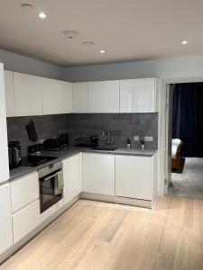 Skyline Serenity Docklands Penthouse by Quibid Stays