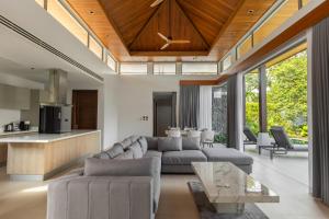 Botanica Foresta x MonthStayz Thailand