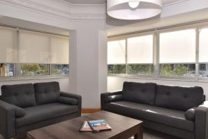 2 Bedroom Central & Spacious with Sea Views