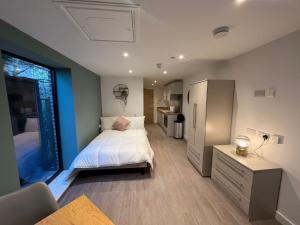 Redcross Street studio 08