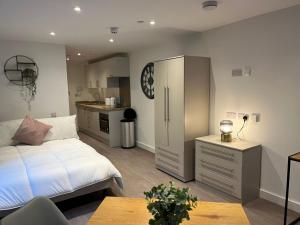 Redcross Street studio 08