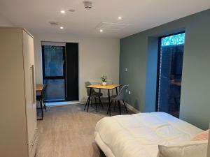 Redcross Street studio 08