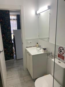 Second-line Beach Apartment - Saffari