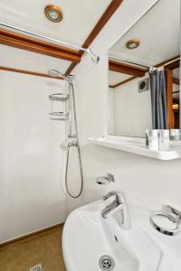 hotelboat Sarah Groningen