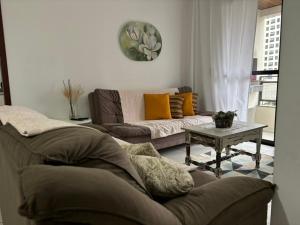 (GK-LUN502) · 2 Quartos com 2 Vagas de Garagem - 400m do Mar BC