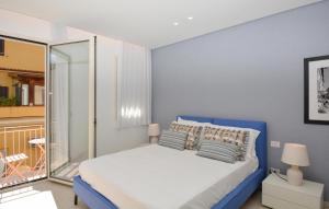 Stunning Apartment In Marina Di Ragusa