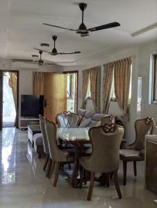 Thooran Homestay, B&B
