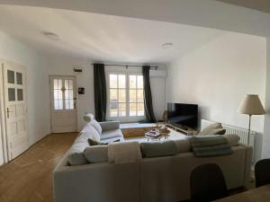 OCTOGON suny Apartment