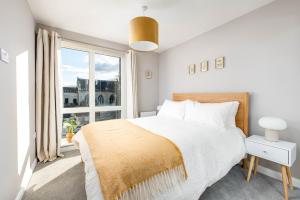 Modern 2 bed 2 bath near Cabot Circus Bristol