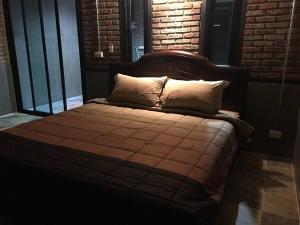 Peaceful house surrounding by nature