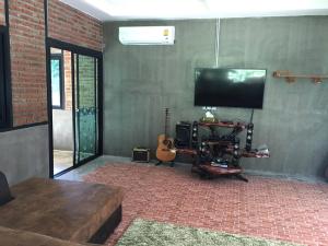 Peaceful house surrounding by nature