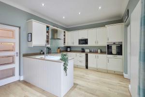 Host & Stay - Simonside Terrace