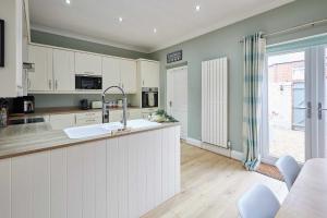 Host & Stay - Simonside Terrace