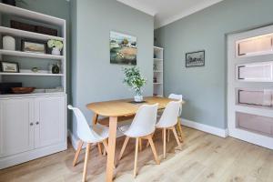 Host & Stay - Simonside Terrace