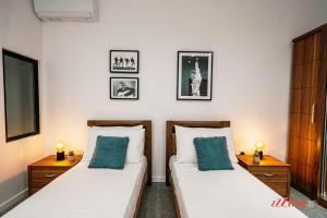 Music, F1 & Fashion Fun in this holiday home