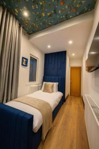 The Carlton Heights by The HIve WA1