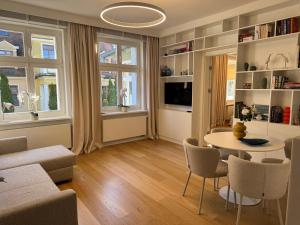 Sanhaus Apartments - Apartament ROYAL - 3 minuty od plaży i deptaka