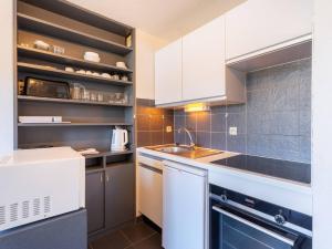 Carnac : Duplex 3 Pièces, Balcon, Animaux Admis, Parking - FR-1-477-73