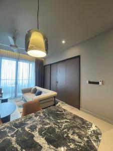 Luxury Executive Suite Antara by Enigma 2BR, High Floor with Bathtub Lvl 47
