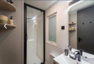 Mobilehome Riviera avec terrasse 47