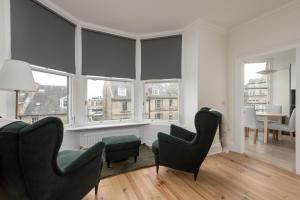 Elegant 2-Bedroom Apartment in Edinburgh New Town near Princes Street