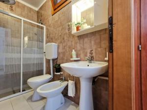 One bedroom flat in a residence with pool