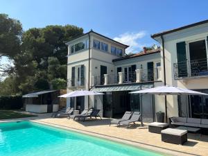 Fabulous Italian villa with panoramic sea view