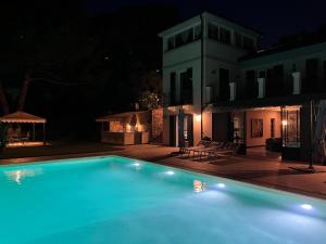 Fabulous Italian villa with panoramic sea view