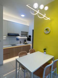 Traders park Balakong 2 room 118 view 4pax