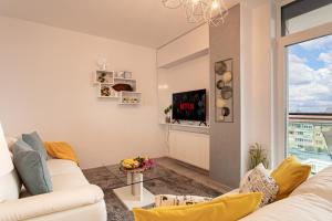 Elegant Urban Retreat - City Center