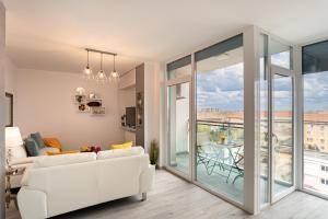 Elegant Urban Retreat - City Center