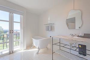 The Eyrie Khao Yai, O2 Villa Pisa