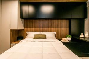 Apartamento Climatizado com Garagem em Alphaville