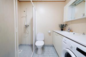 Spacious 1BR Apartment Near City Center by FeelsHome