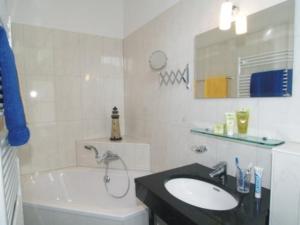 Brise Villa San Marino App 01