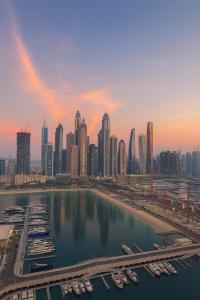 Marina Vista 2BR High Floor Sea View Emaar Beachfront