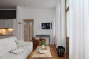 Brise Villa Theresa App 04