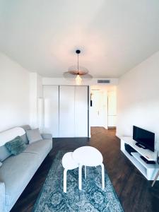 Happy Home spacieux studio en dernier étage avec balcon à 5 minutes à pieds du vieux Nice et de la mer Quartier Dubouchage